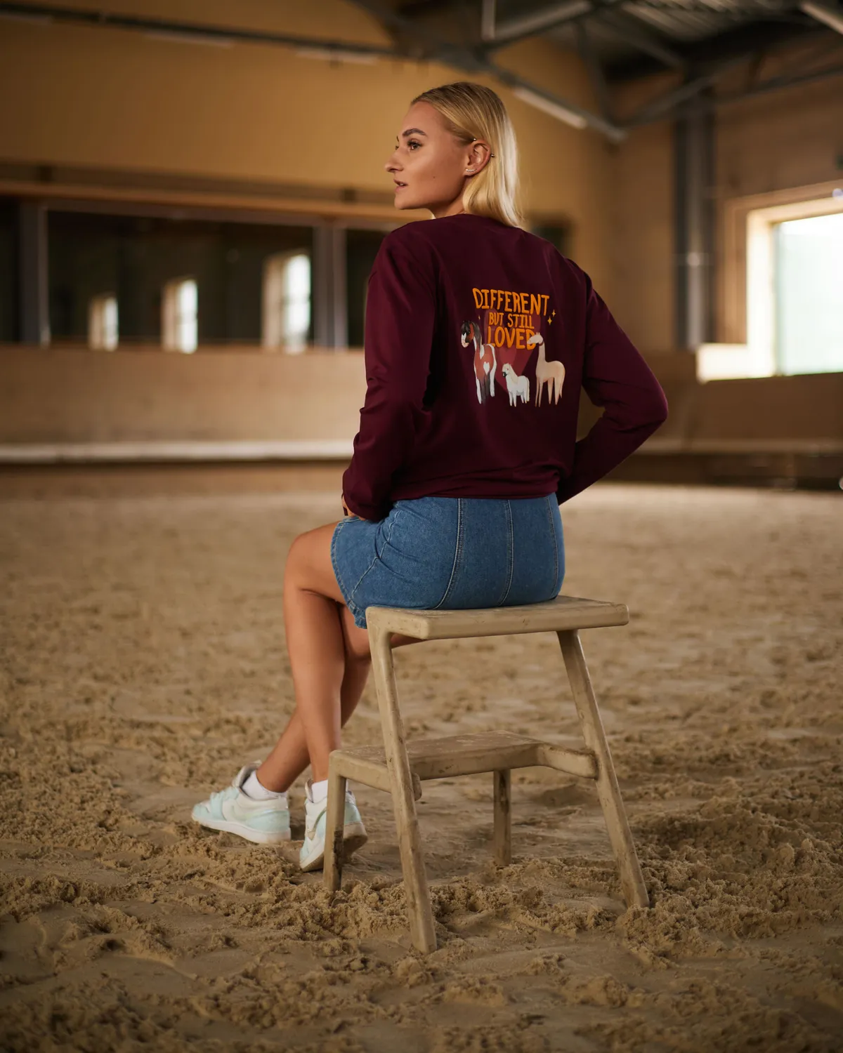 Лонгслив бордовый Different