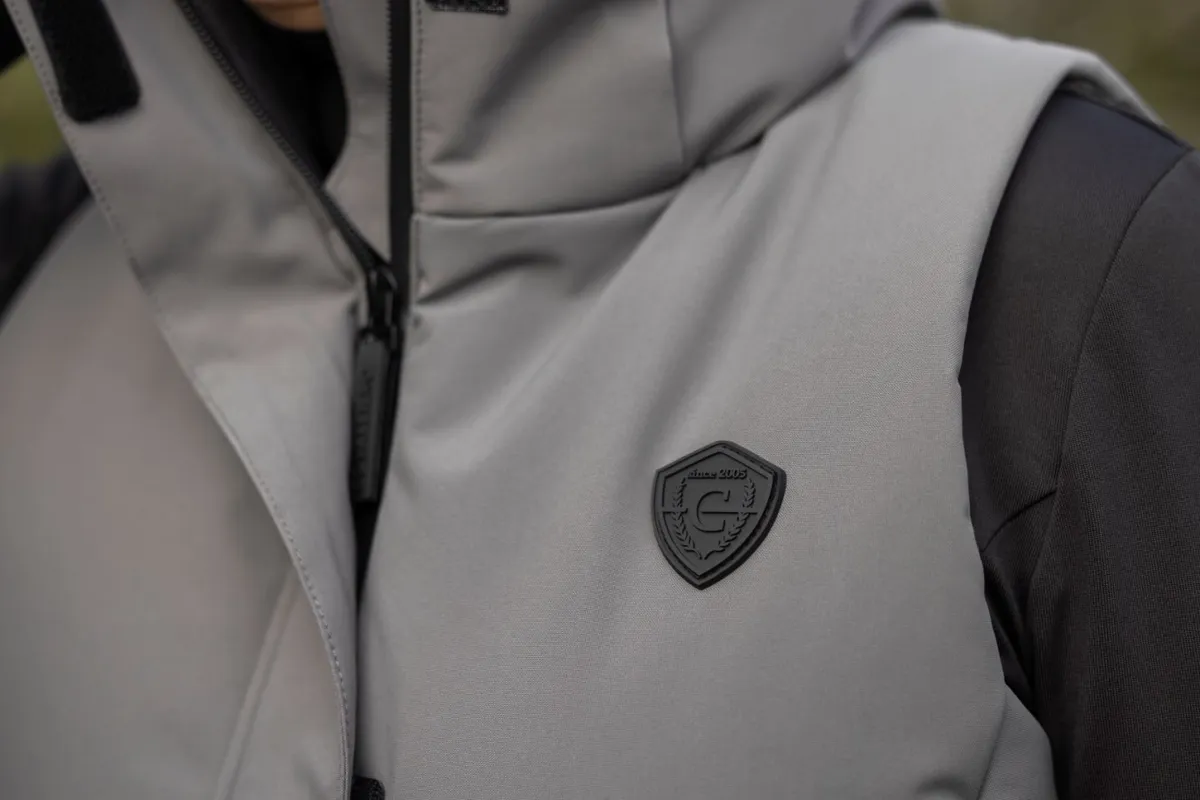 Жилетка утепленная с высоким воротником A/W2025