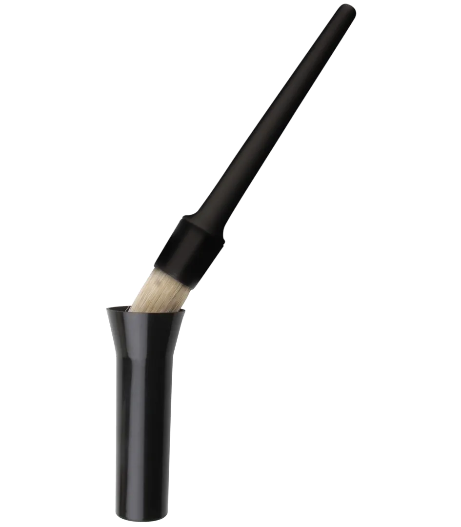 Кисточка с баночкой-колпачком