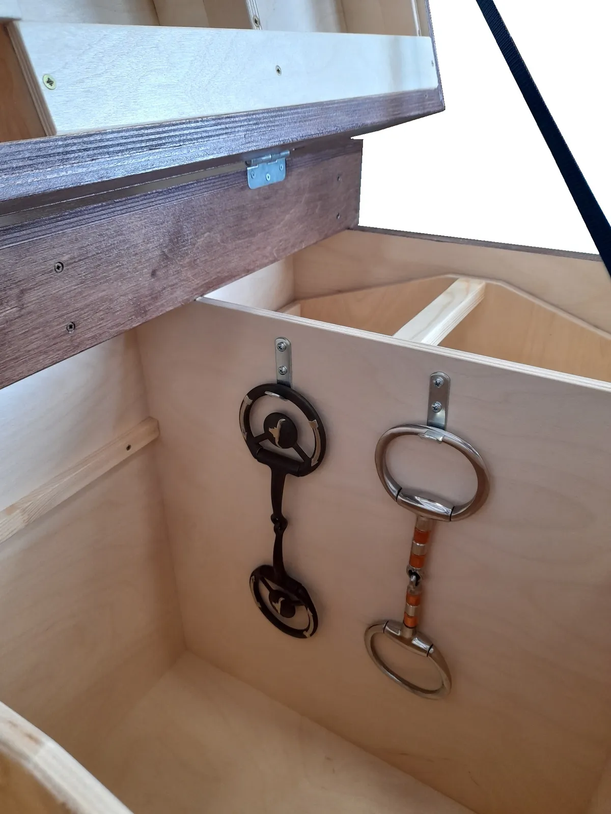 Сундук-амуничник Светлогоры приденниковый "венге светлый". Глубина 51см