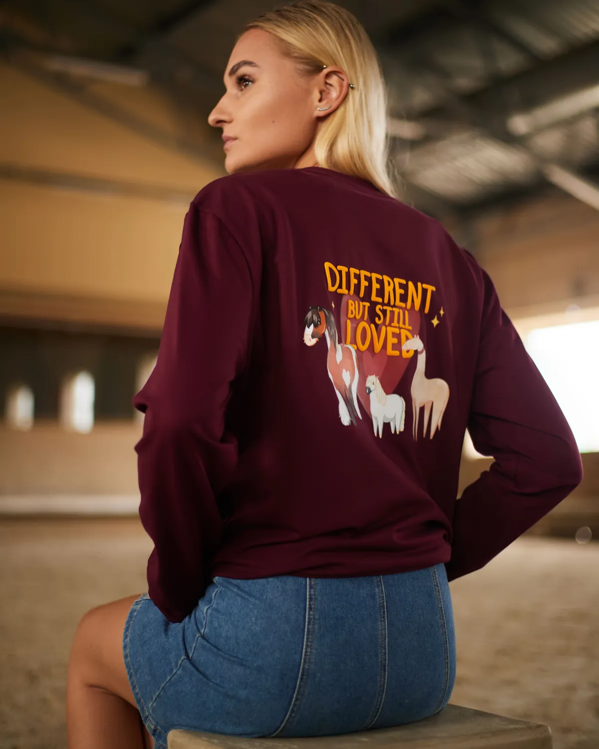 Лонгслив бордовый Different