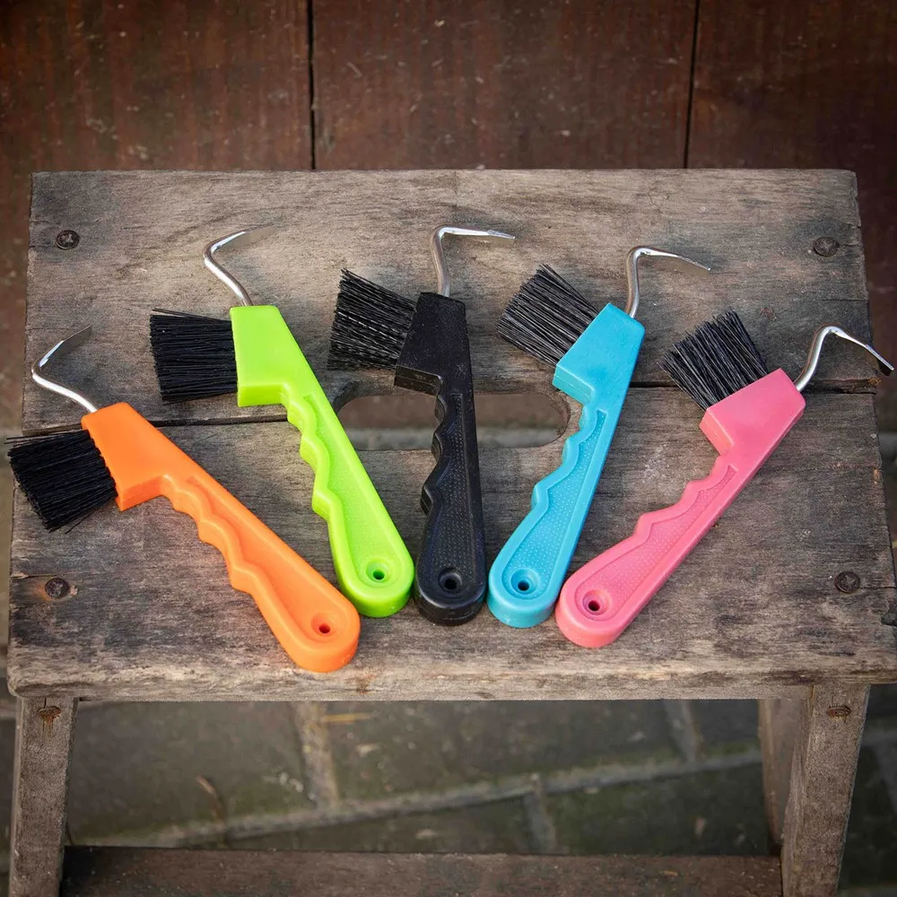 Крюк копытный со щеткой