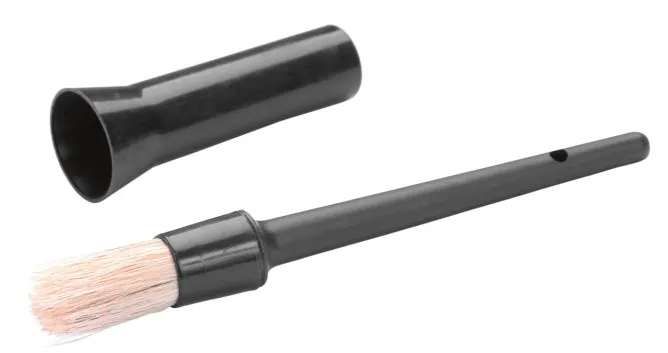 Кисточка с колпачком