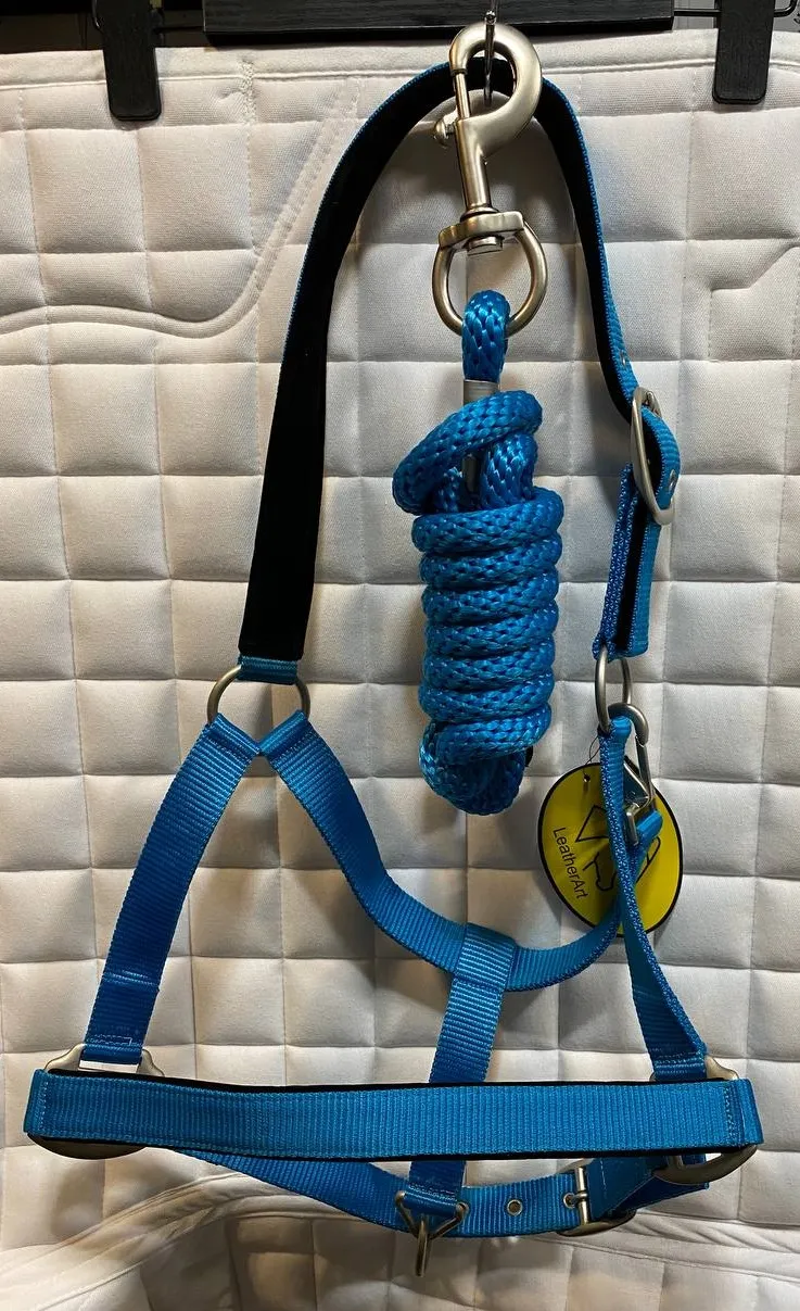 Недоуздок нейлоновый с мягкой подложкой + чомбур LeatherArt комплект.