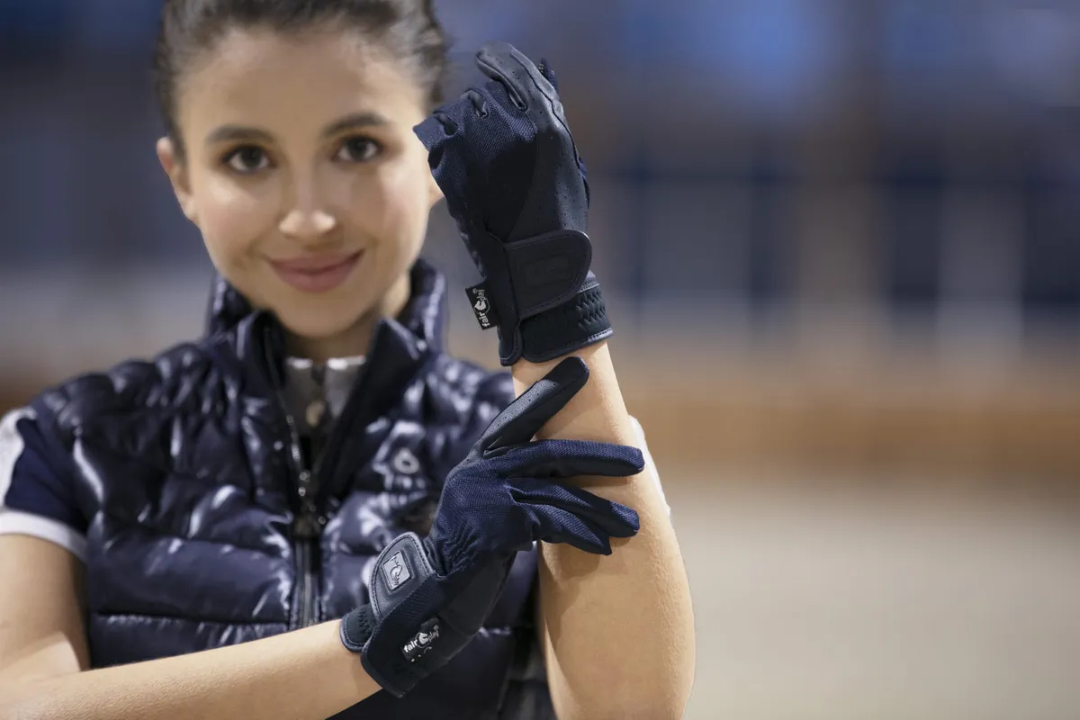 Перчатки "ZEPHIRO"