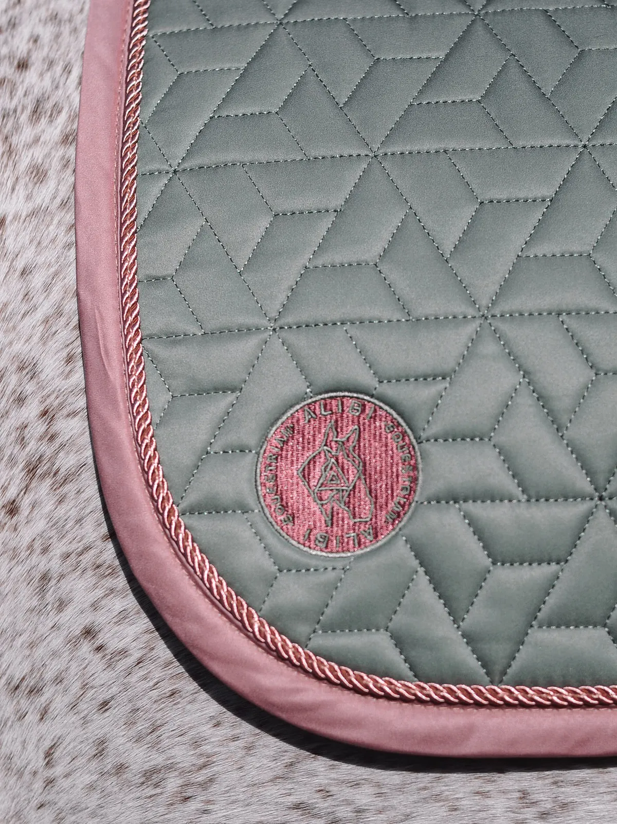 Вальтрап конкурный ALIBI, коллекция Garden 24