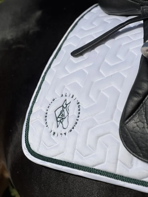 Вальтрап ALIBI выездковый белый