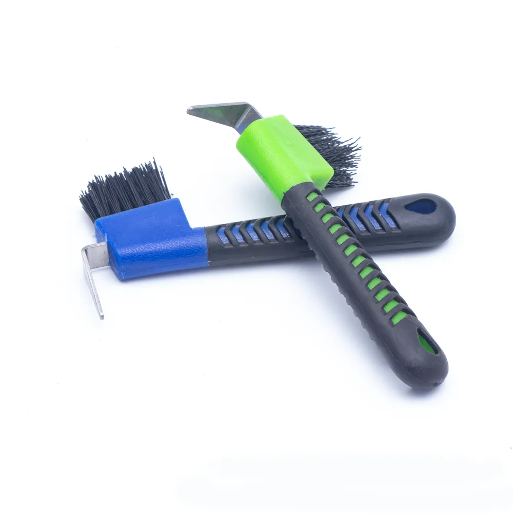 Копытник с щеткой