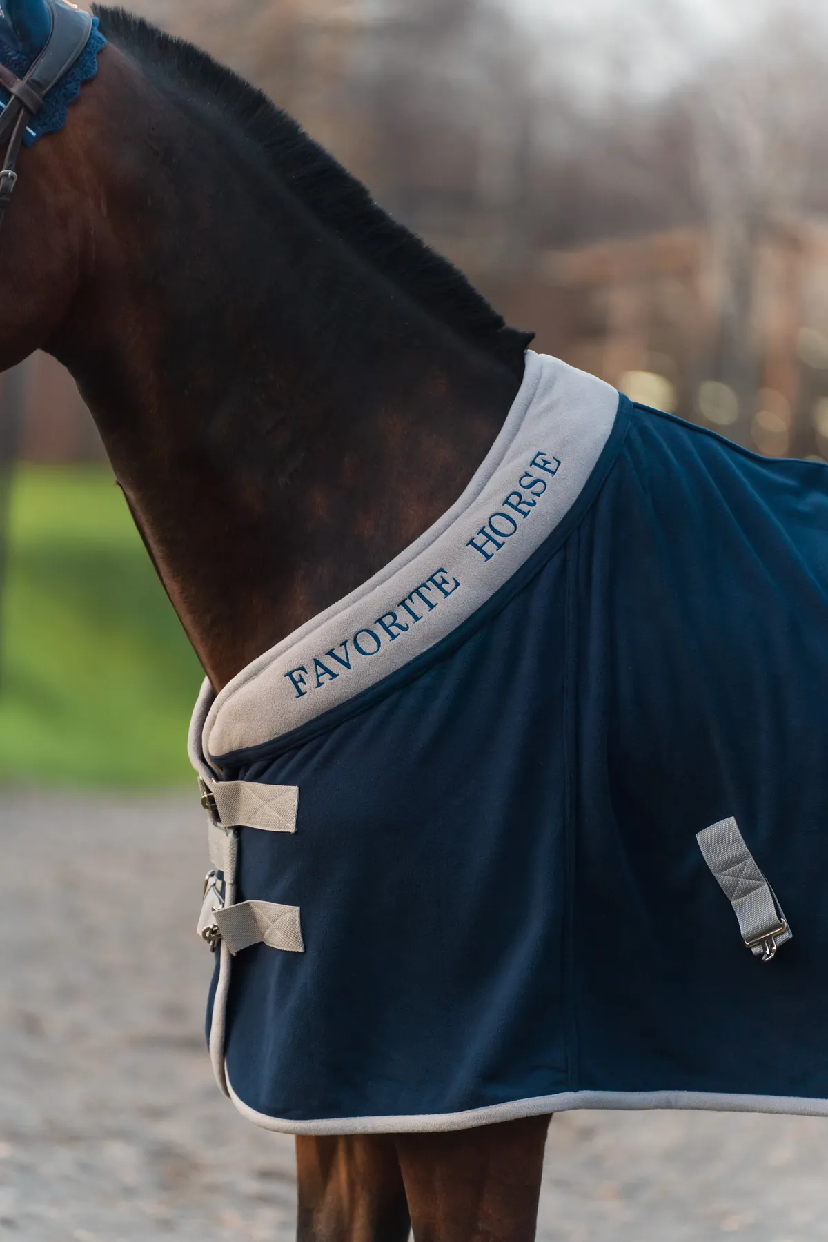 Попона флисовая FAVORITE HORSE Aristocratic (синяя,145)