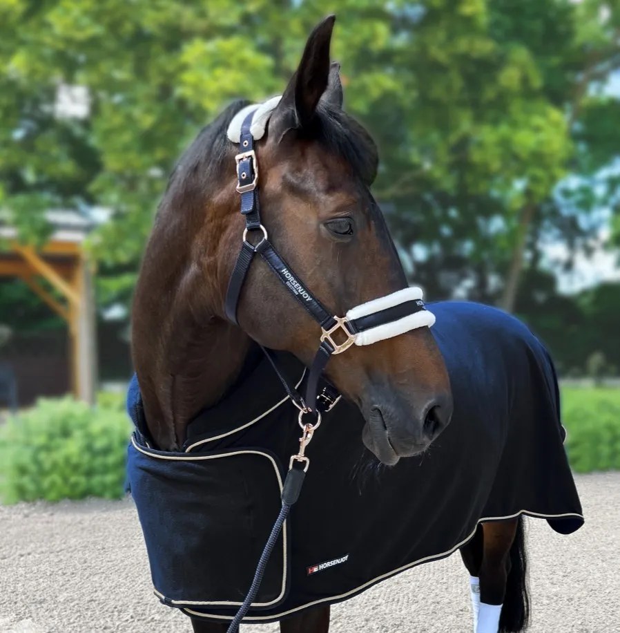 Попона HE Show флисовая без ремней черная 135 см