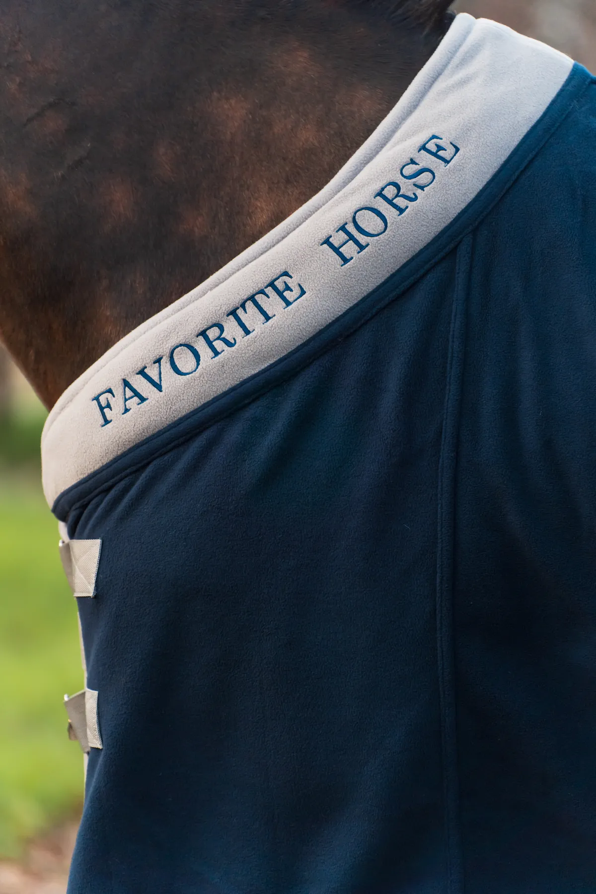 Попона флисовая FAVORITE HORSE Aristocratic (синяя,145)