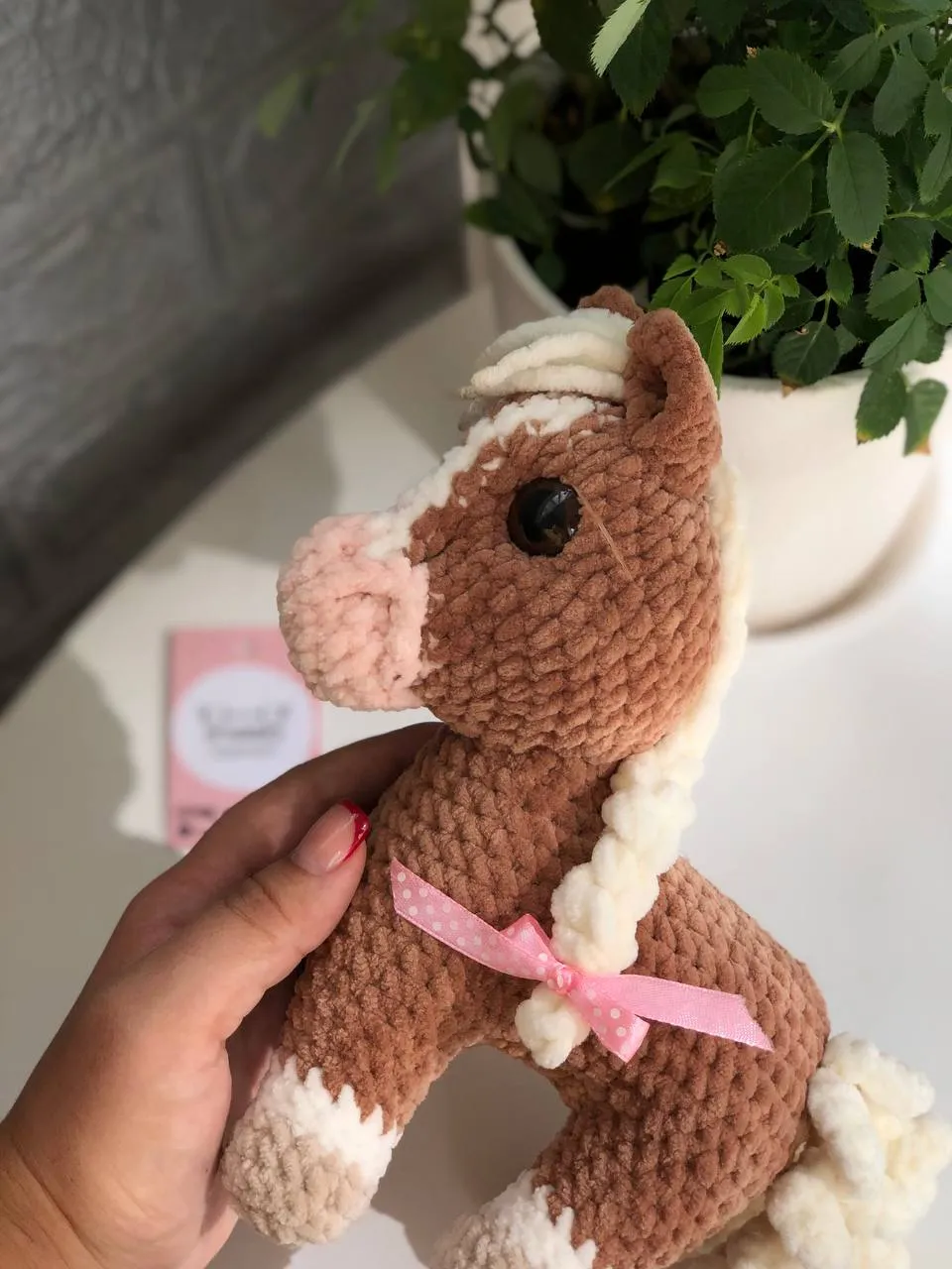 Игрушка вязаная Лошадь Игреневая 