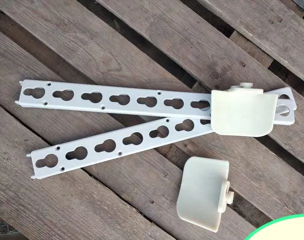 Рейка пластиковая для стоек