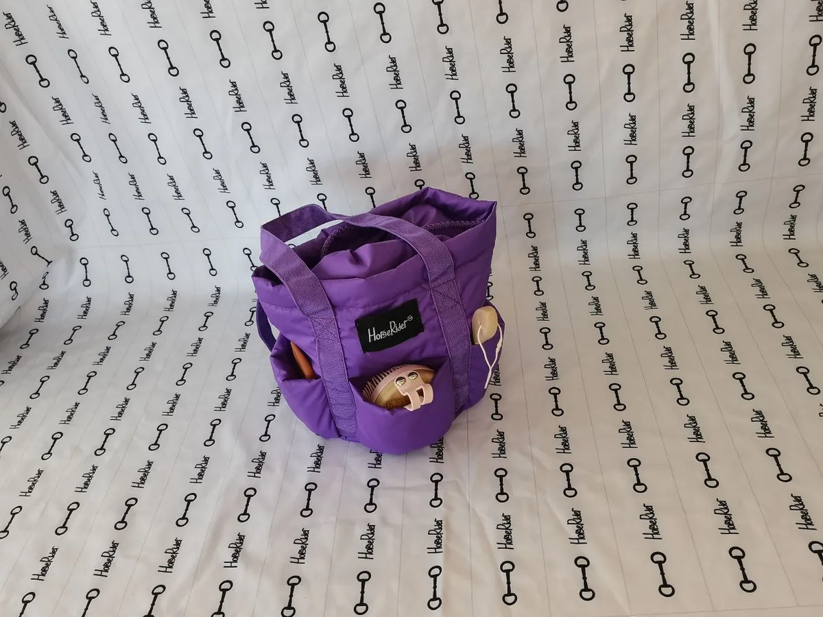 Сумка со щетками для хоббихорса