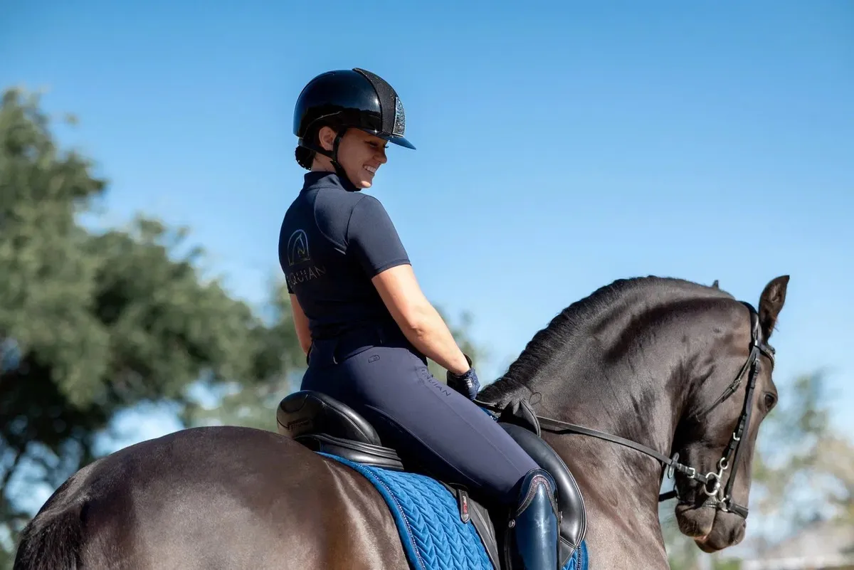 Лонгслив EQUIAN с коротким рукавом