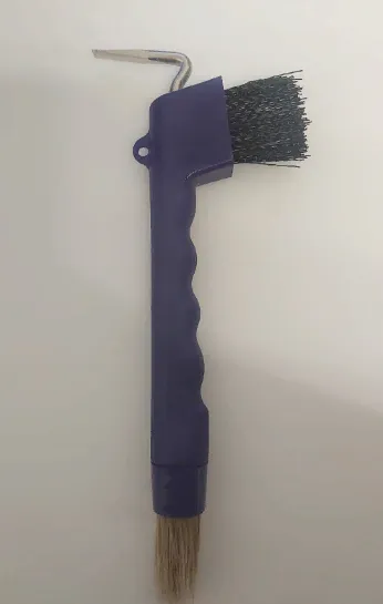 Крючок для копыт с кистью