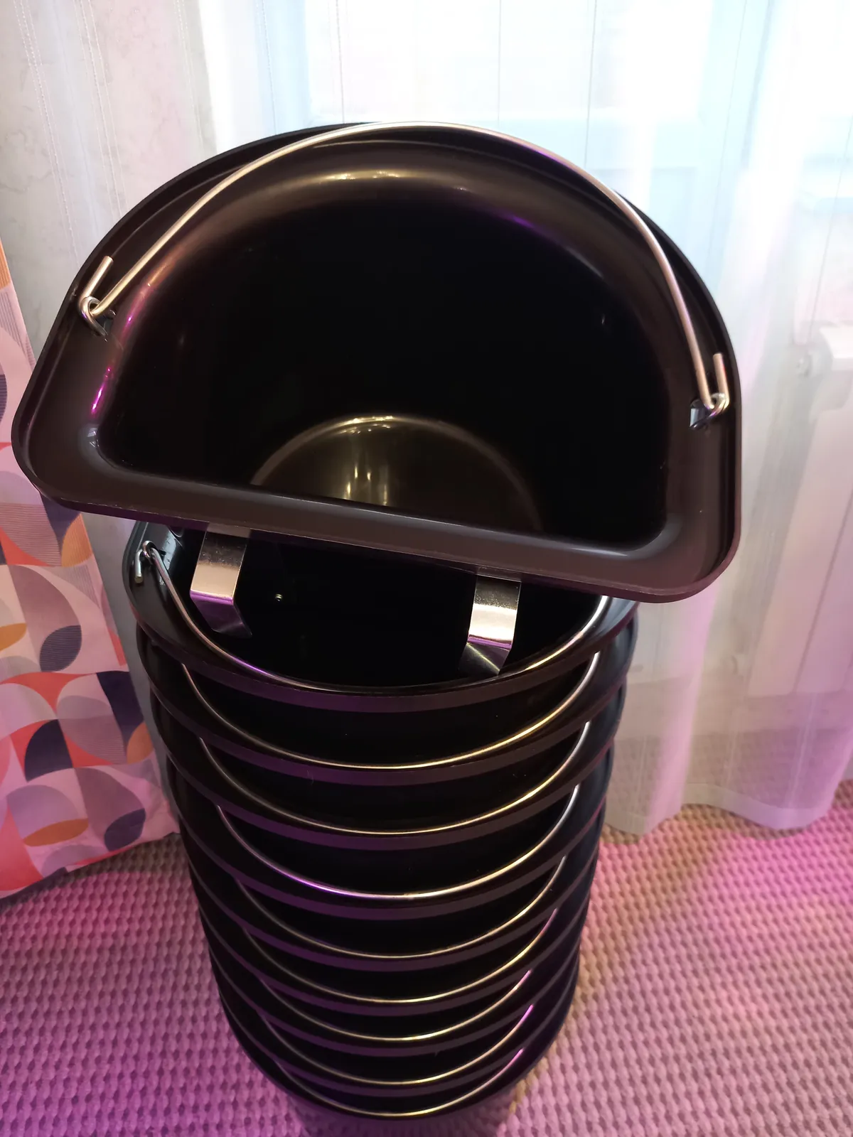 Ведро-кормушка