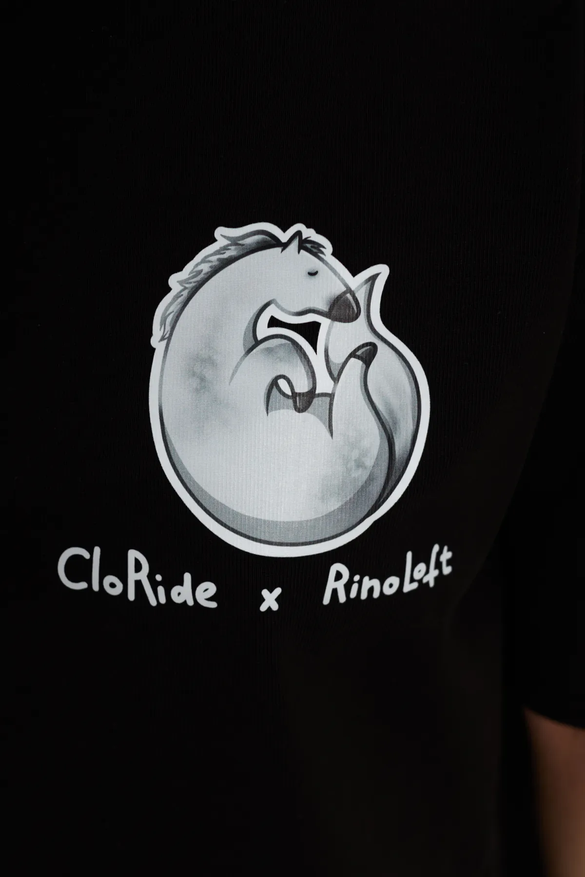 Футболка черная CloRide "Gray Horse", M