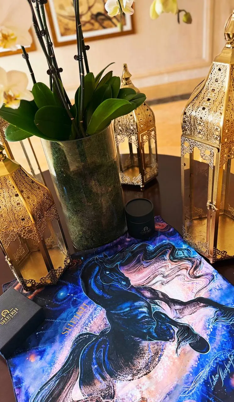 Платок с лошадью коллекция GALAXY средний 60*60 SHEIKH HORSE BRAND