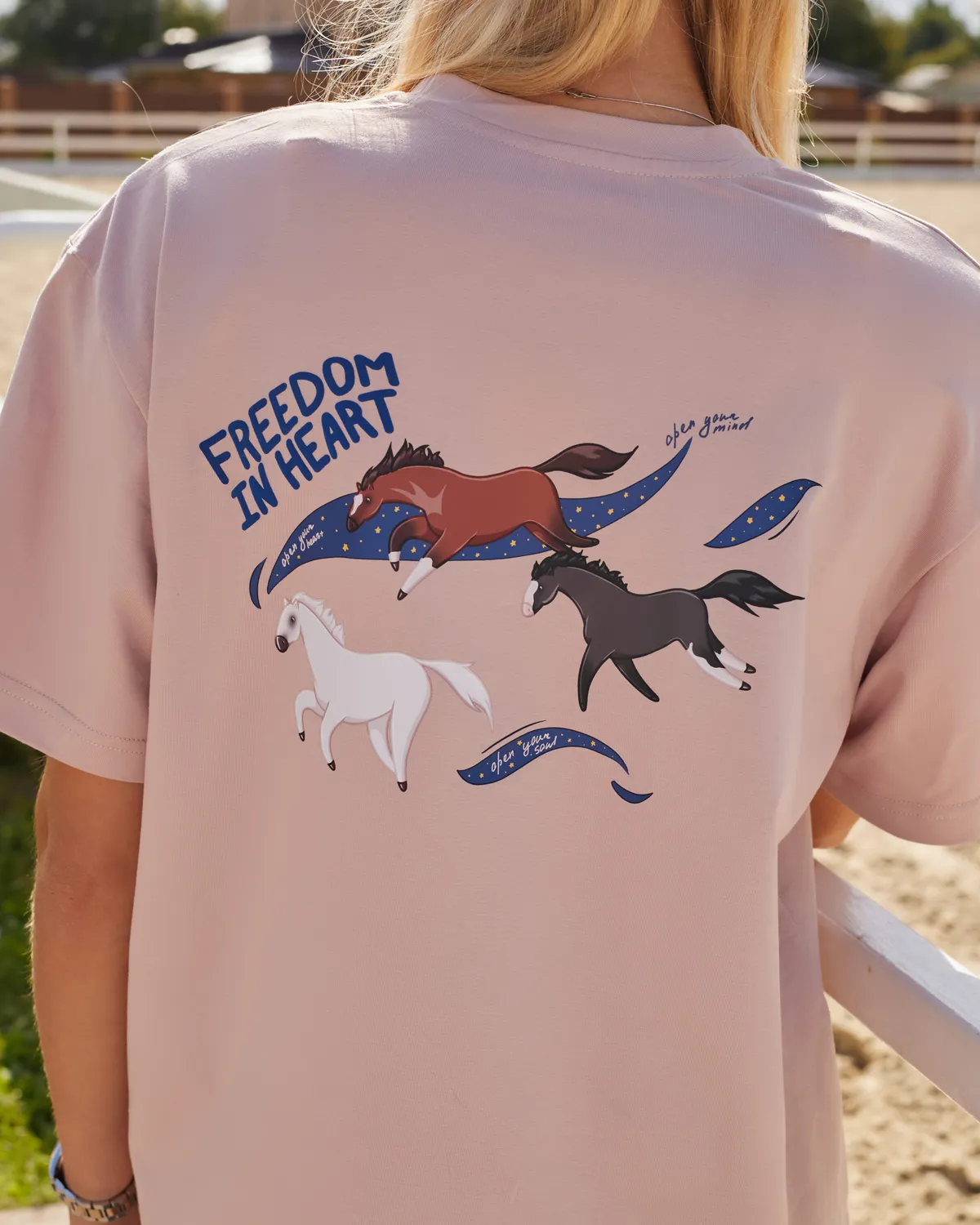 Футболка пудрово-розовая Freedom