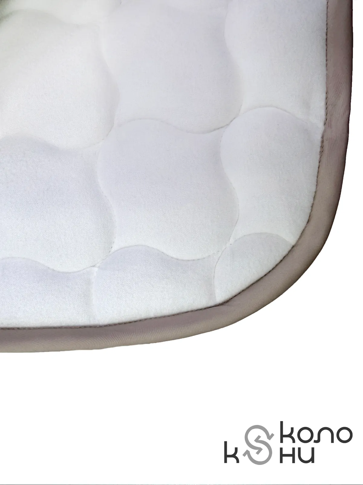 Вальтрап выездковый для лошади конный спорт, верховая езда ОколоКони, цвет бежевый, крупная стежка