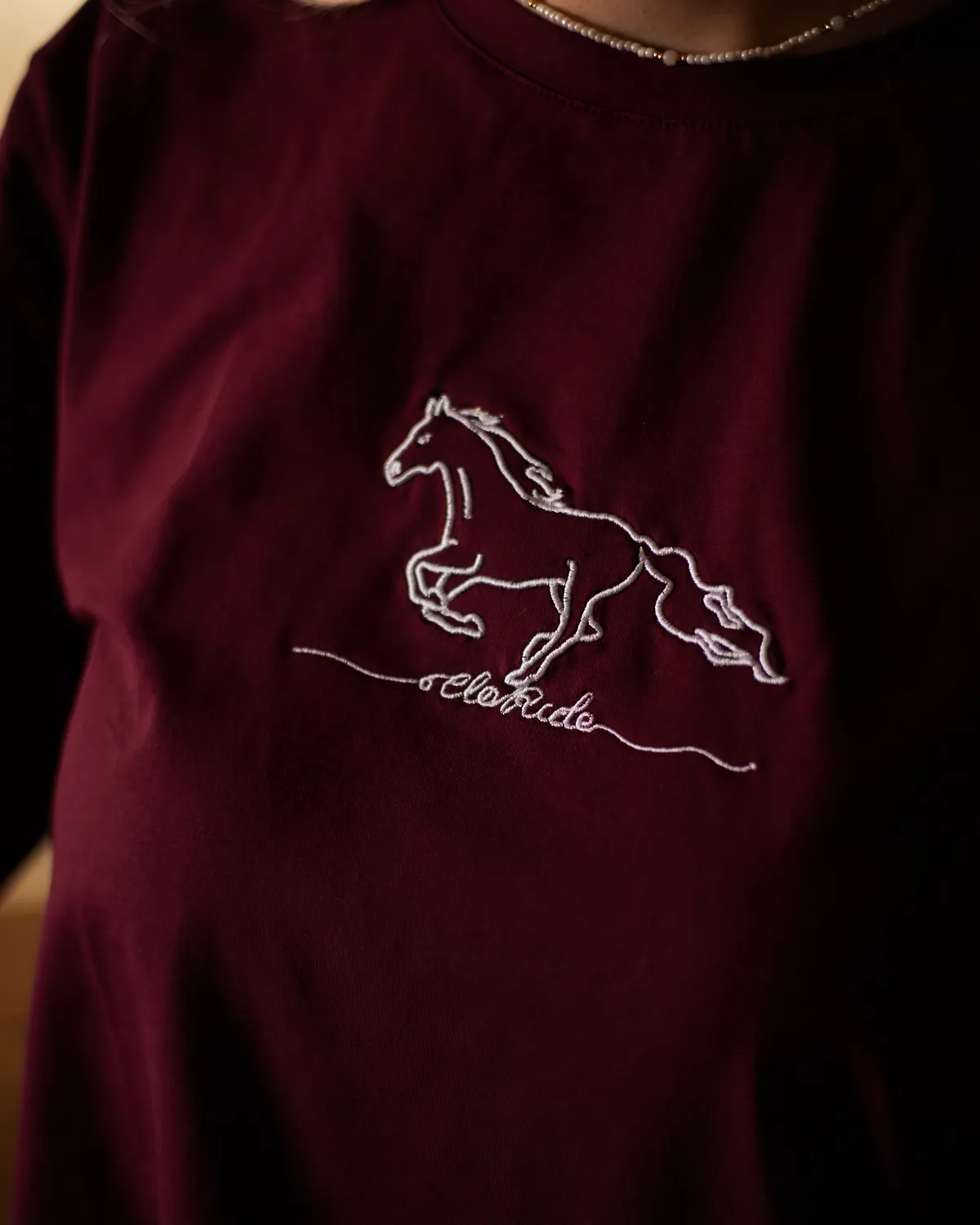 Лонгслив Horse бордовый