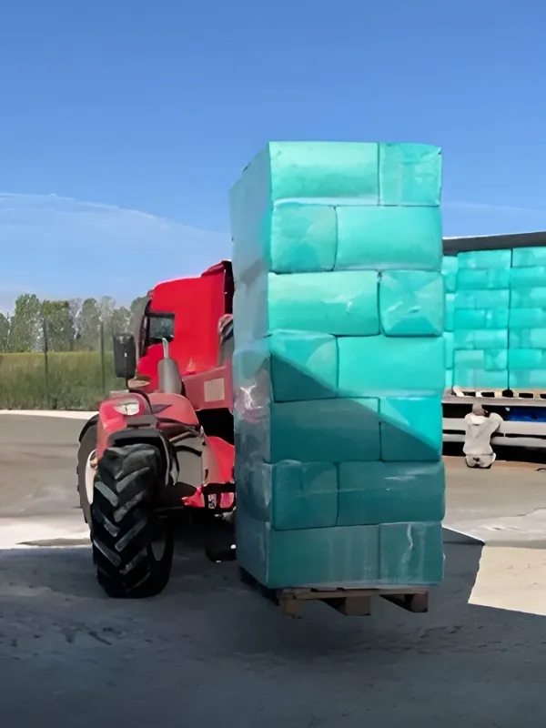 Обеспыленная стружка MAX STABLE  для денников, брикет 18 кг