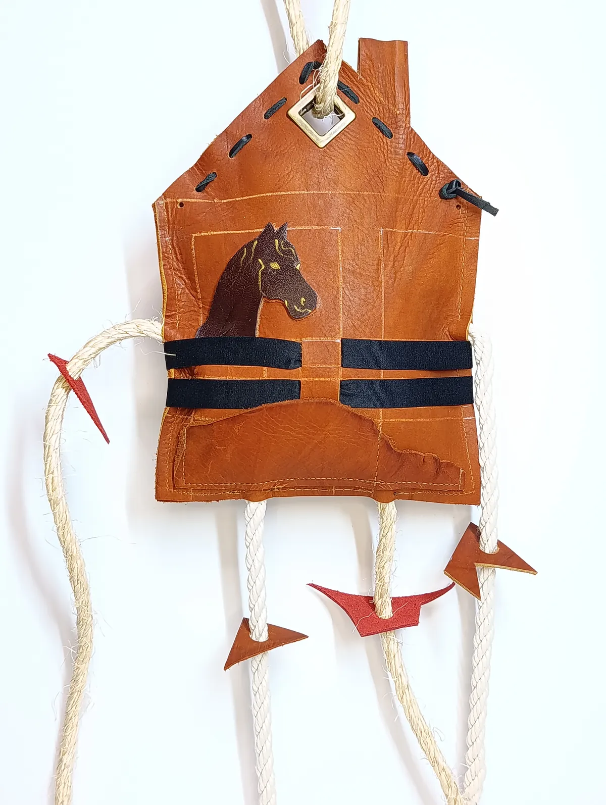 Игрушка для лошади в денник - Конюшня С элементами DIY Коричневый Конь (Гнедой)