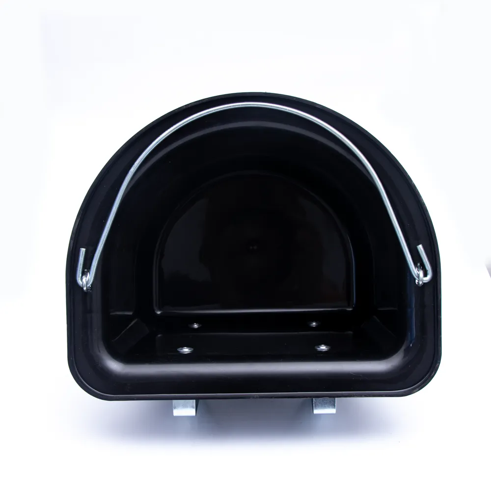 Ведро-кормушка