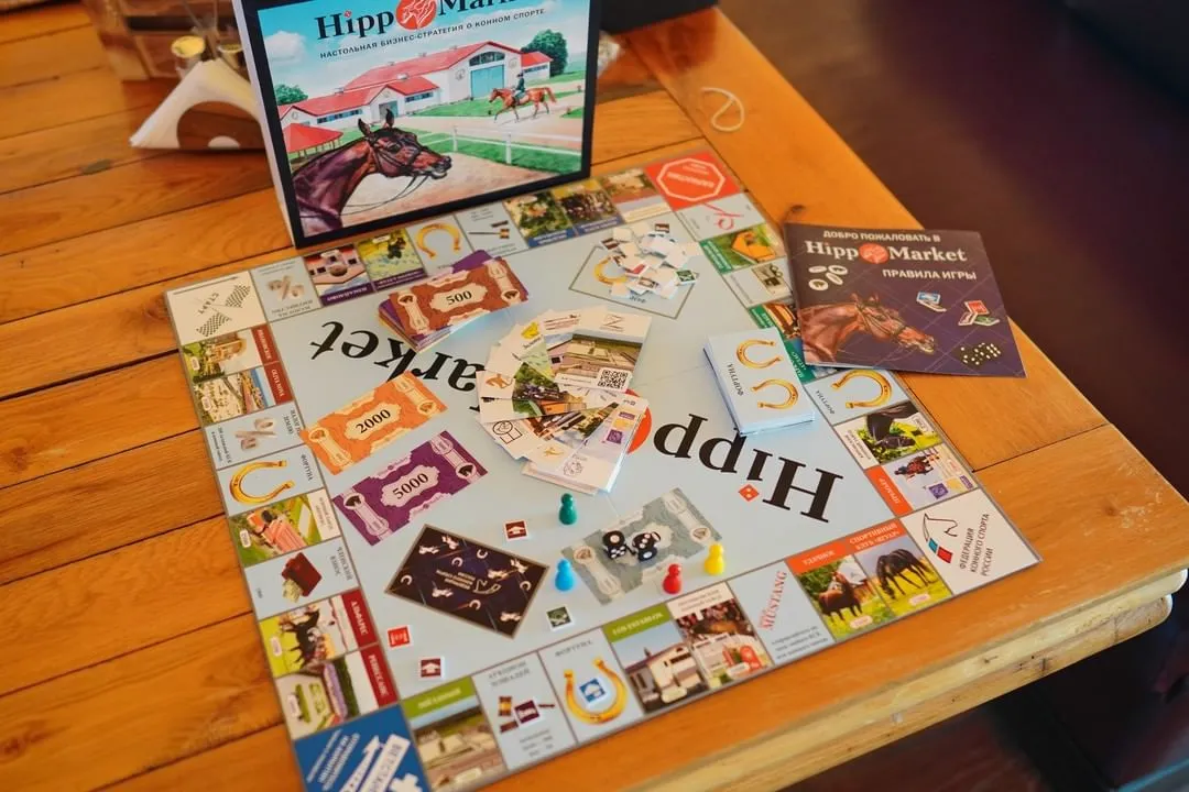Настольная игра HippoMarket (Хиппомаркет) 2-е издание - монополия для любителей лошадей ХиппоМаркет, новая версия 2023 года
