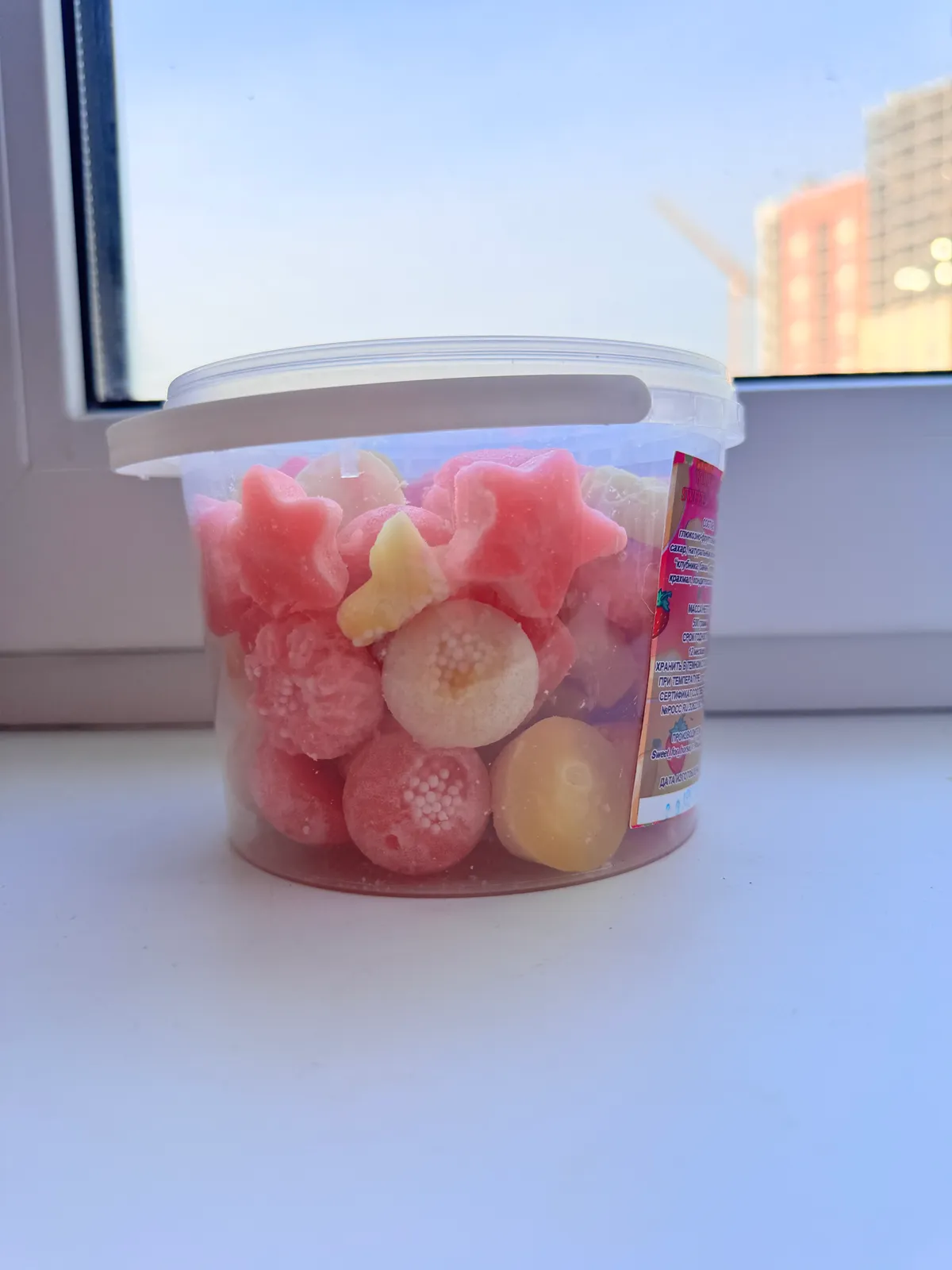 Коньфетки -леденцы клубника банан