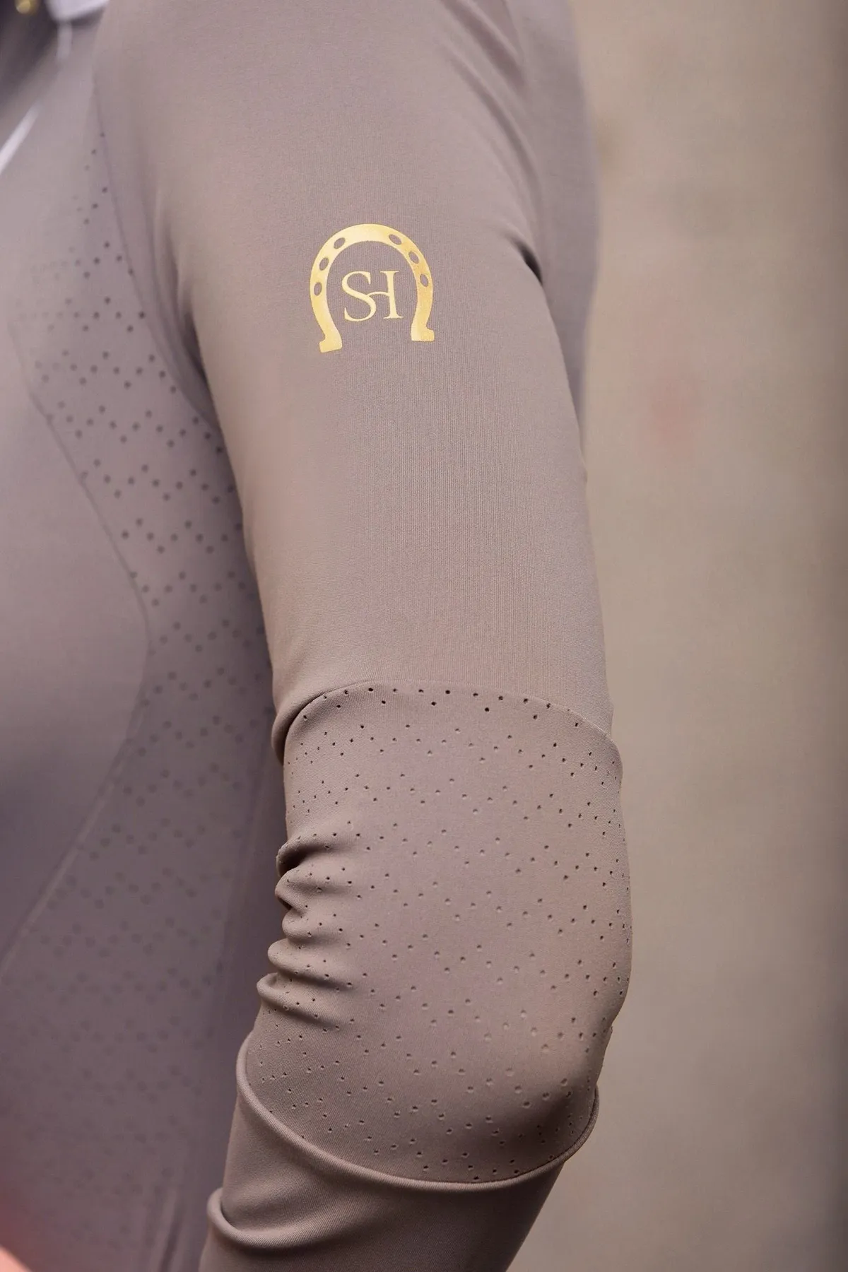 Лонгслив для верховой езды, конного спорта SHEIKH HORSE BRAND, коллекция ИНДАСТРИАЛ, цвет графит, р-р L