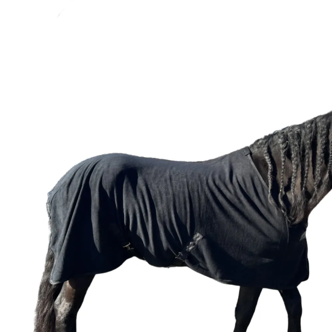 Попона с ремнями Alexandra