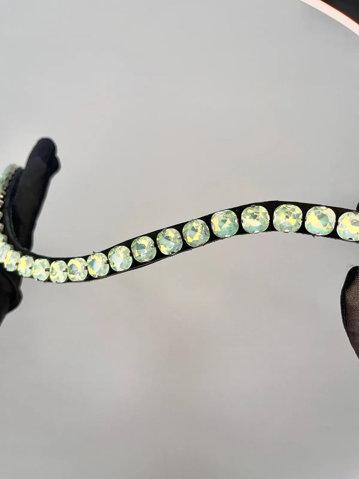 Налобник Kalipso со стразами цвета лунный камень, размер full (44 см)