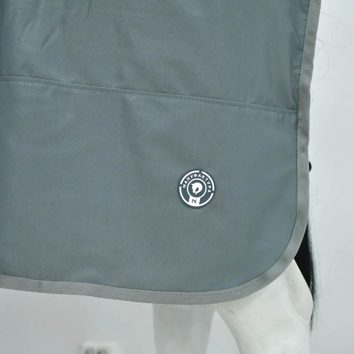 Попона денниковая FLEECE-LINED на флисе, серый