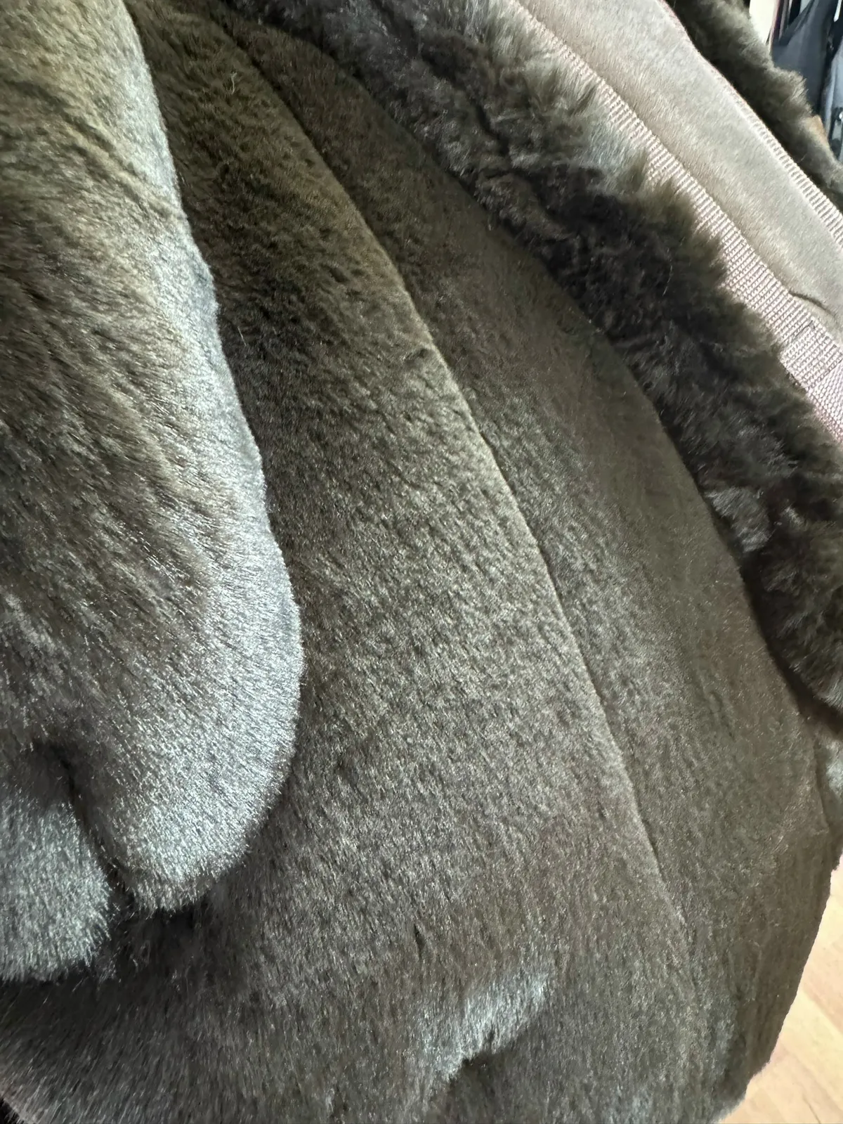 Седло меховое 17,5 + подпруга 80 см