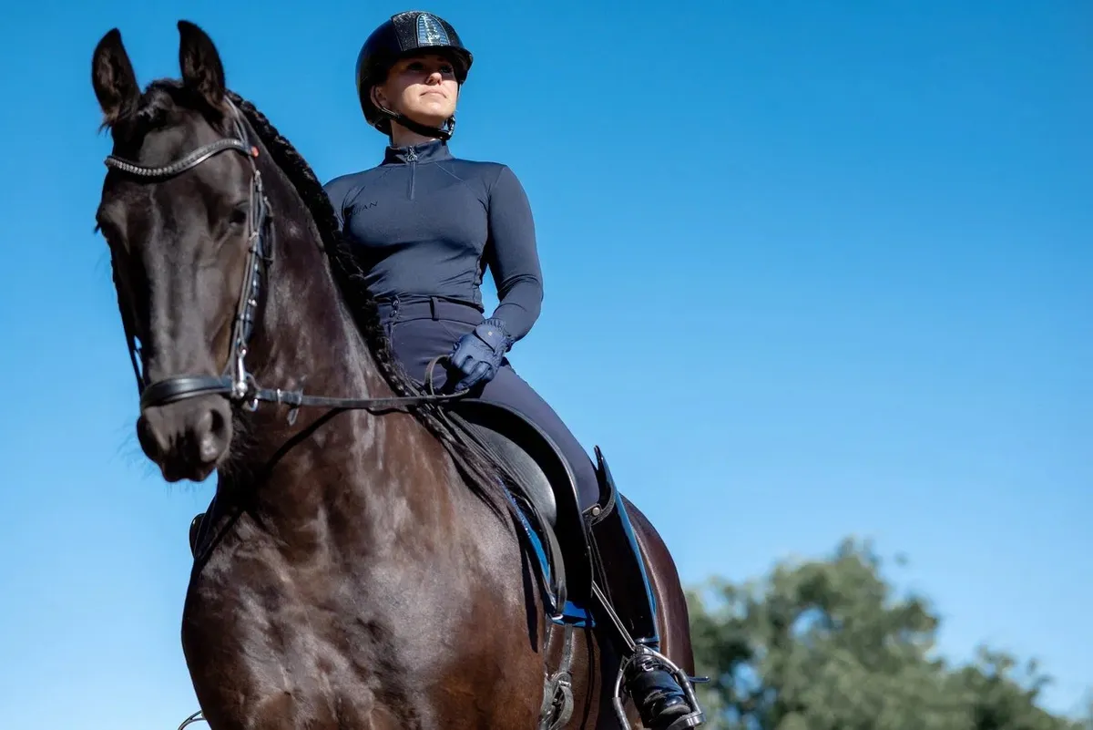 Лонгслив EQUIAN с длинным рукавом