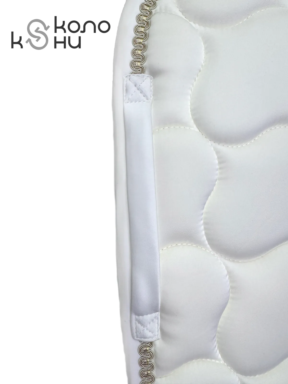 Вальтрап конкурный для лошади конный спорт, верховая езда ОколоКони, цвет белый, крупная стежка