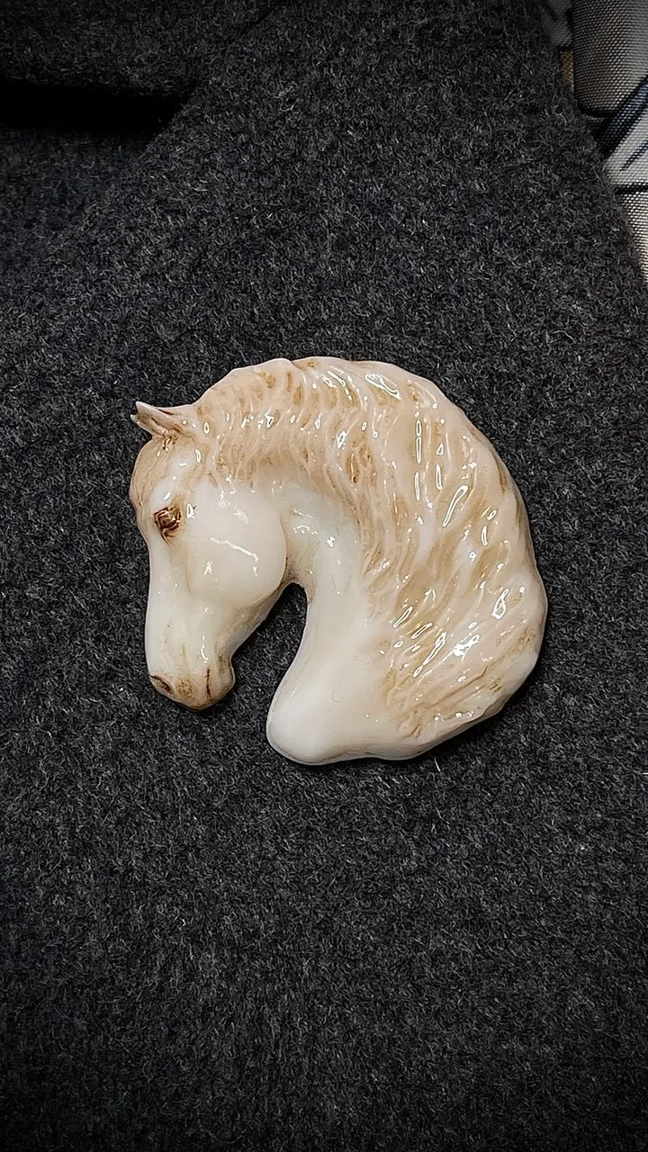 Брошь Вятка слоновая кость (имитация)