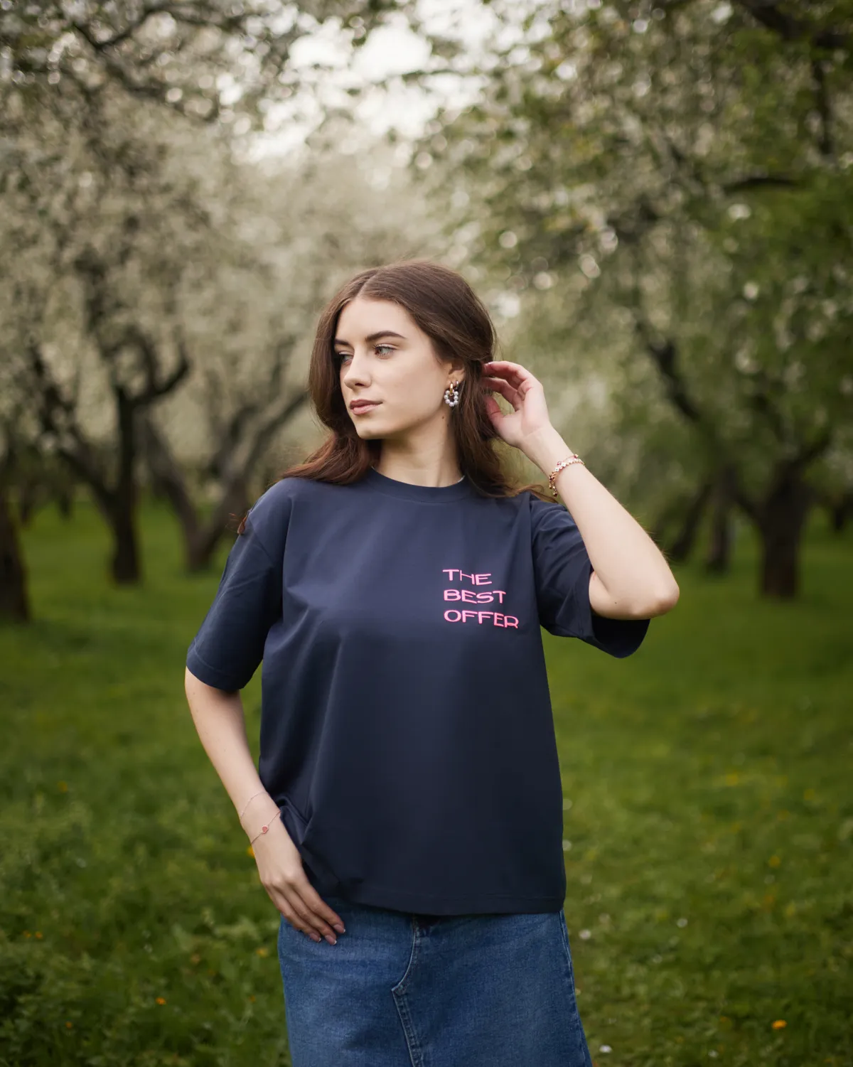 Футболка "THE BEST OFFER" (белый, xs)