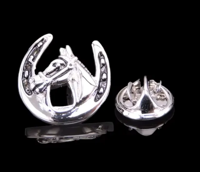 Брошь "Лошадь в подкове"