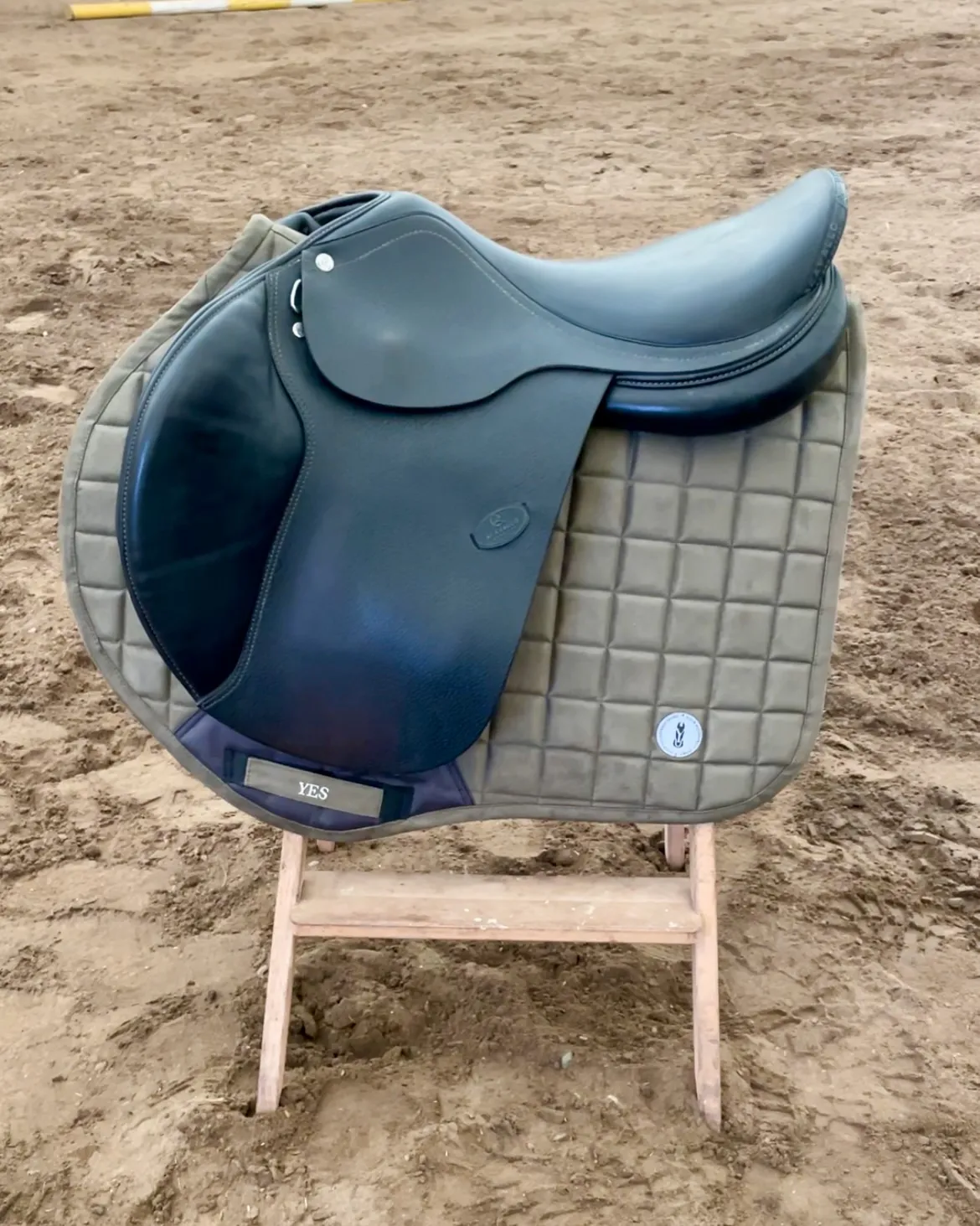 Конкурный вальтрап цвета хаки