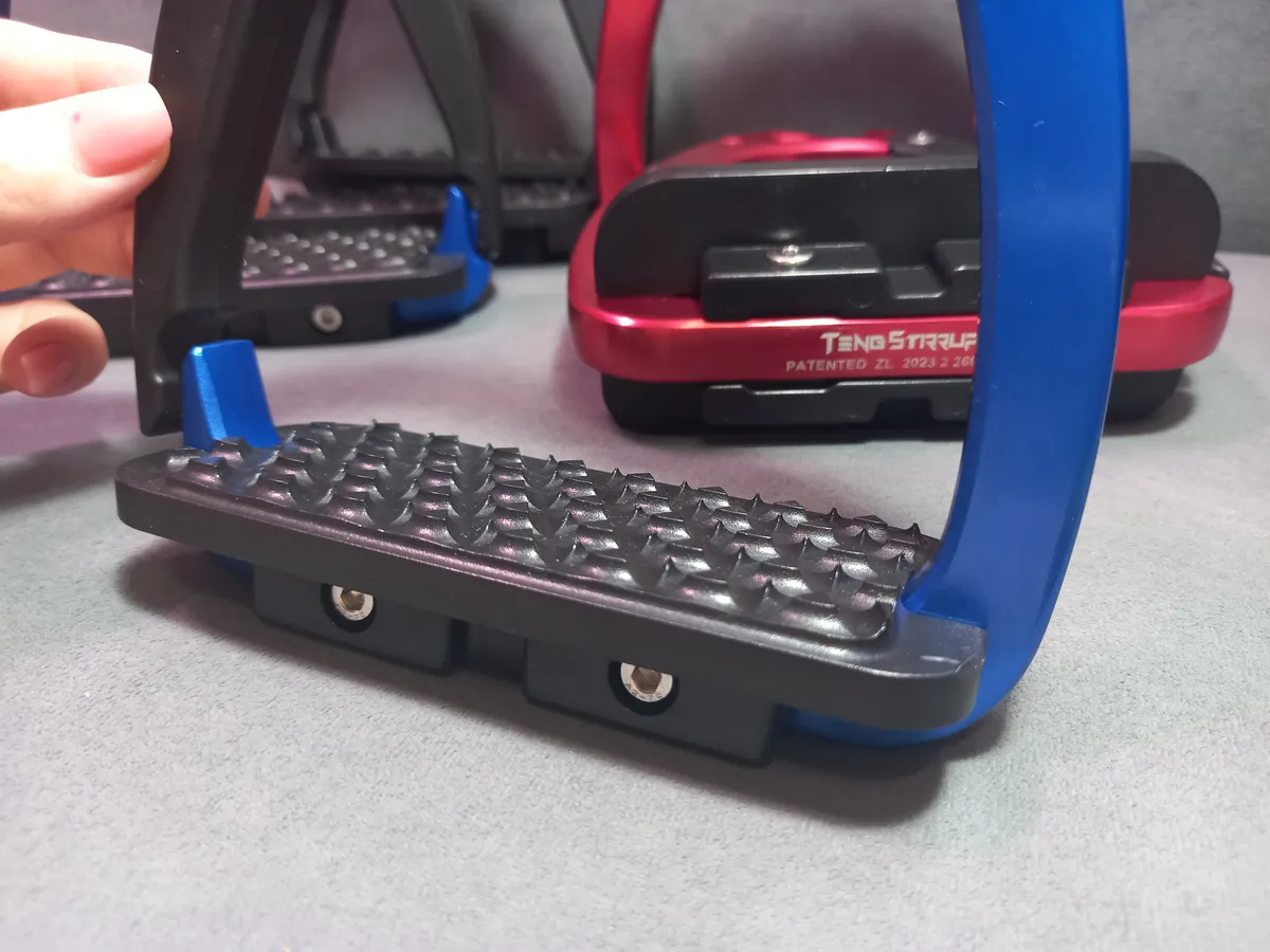 Безопасные стремена