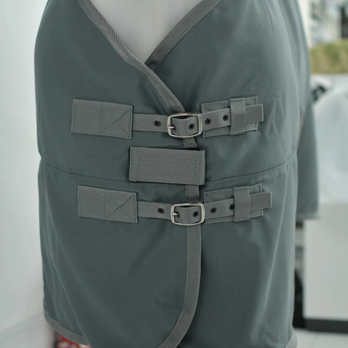 Попона денниковая FLEECE-LINED на флисе, серый