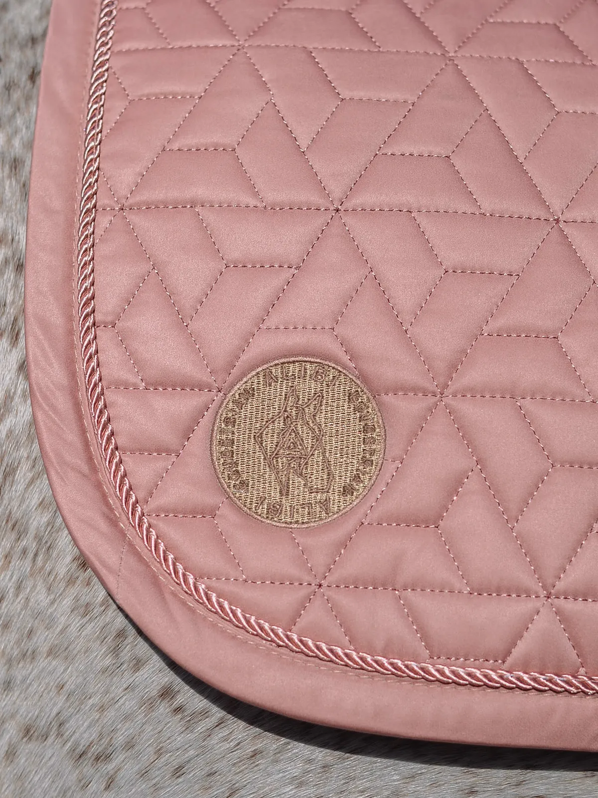 Вальтрап выездковый ALIBI, коллекция Garden 24