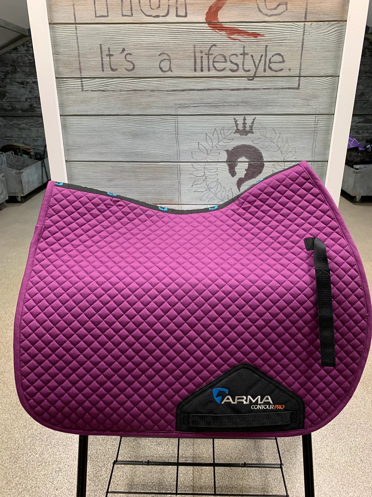 SHIRES ARMA Вальтрап для лошади, 17''-18'', сливовый